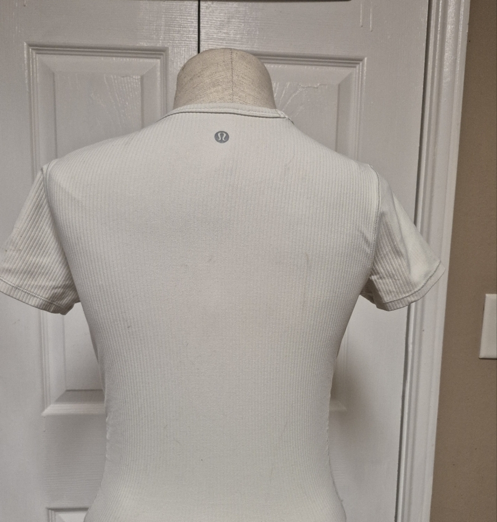 lululemon athletica Cream Sweater - Picture 5 of 6